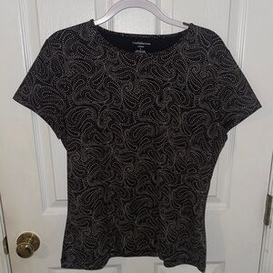 Croft & Barrow Black and White Paisley Short Sleeve Top
